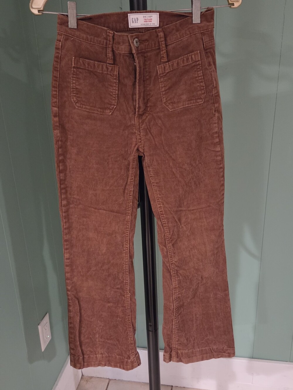 GAP Women's Brown Corduroy "70's Flare" Jeans, XS Size 24. Academia, Retro